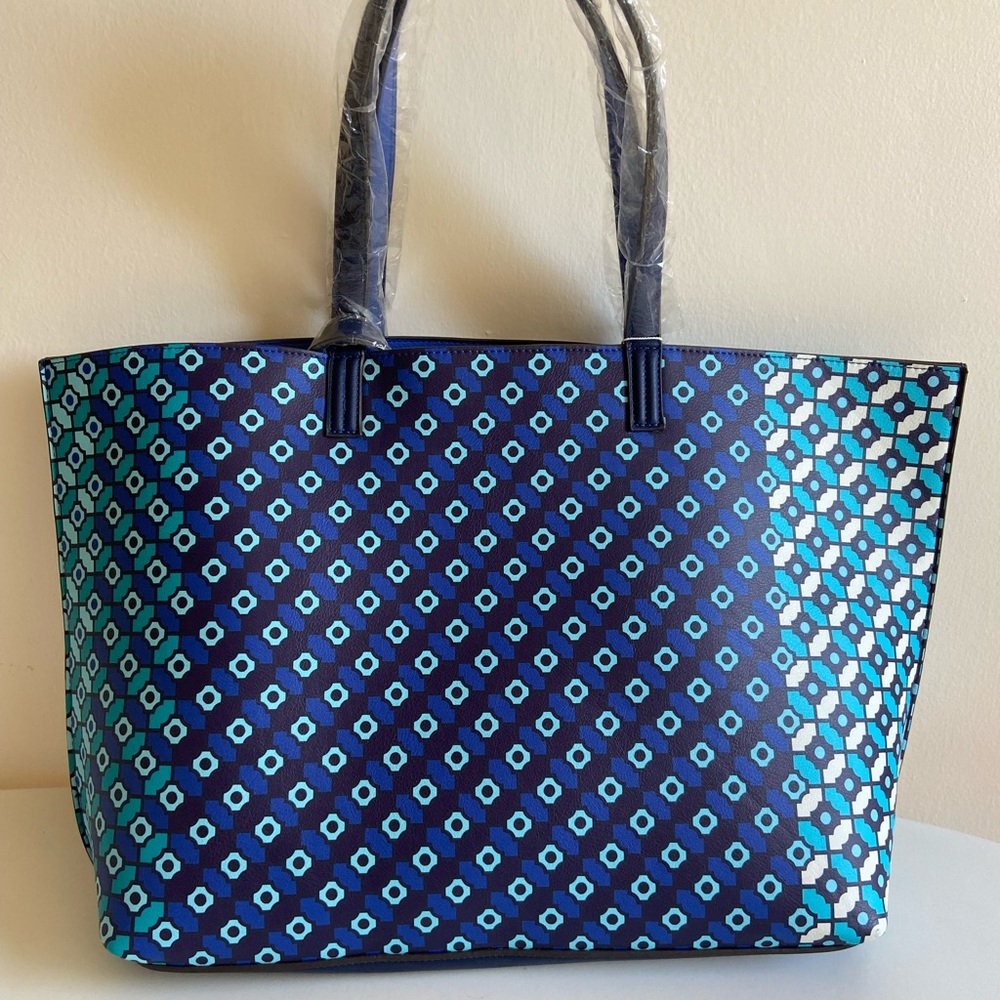 NWT Villa Tile Print Reversible Essex Tote by Echo New York